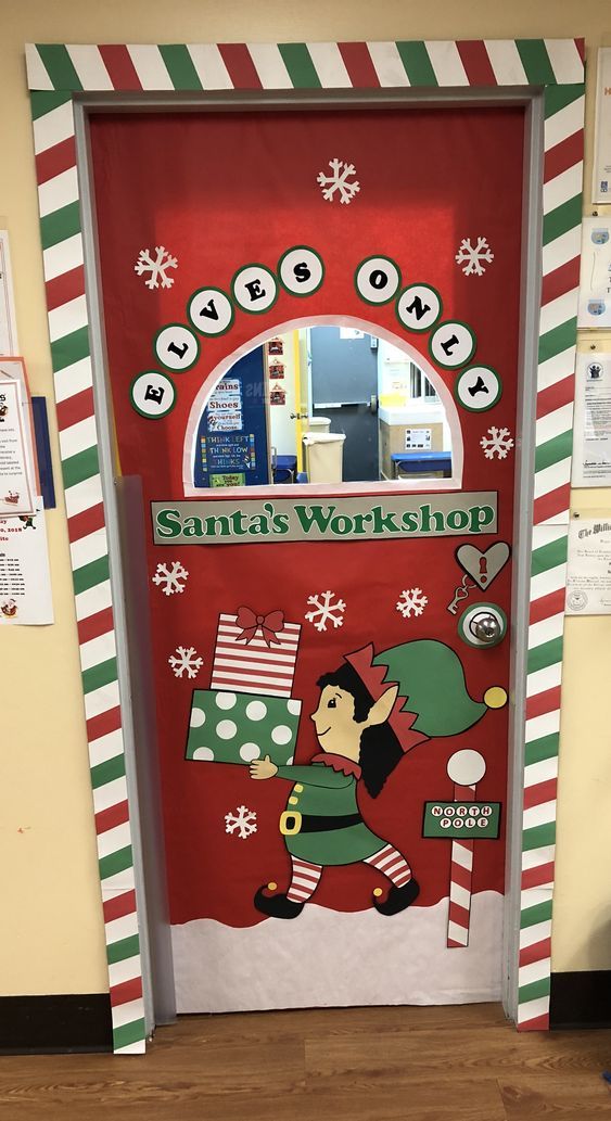 como decorar puertas de oficina en navidad